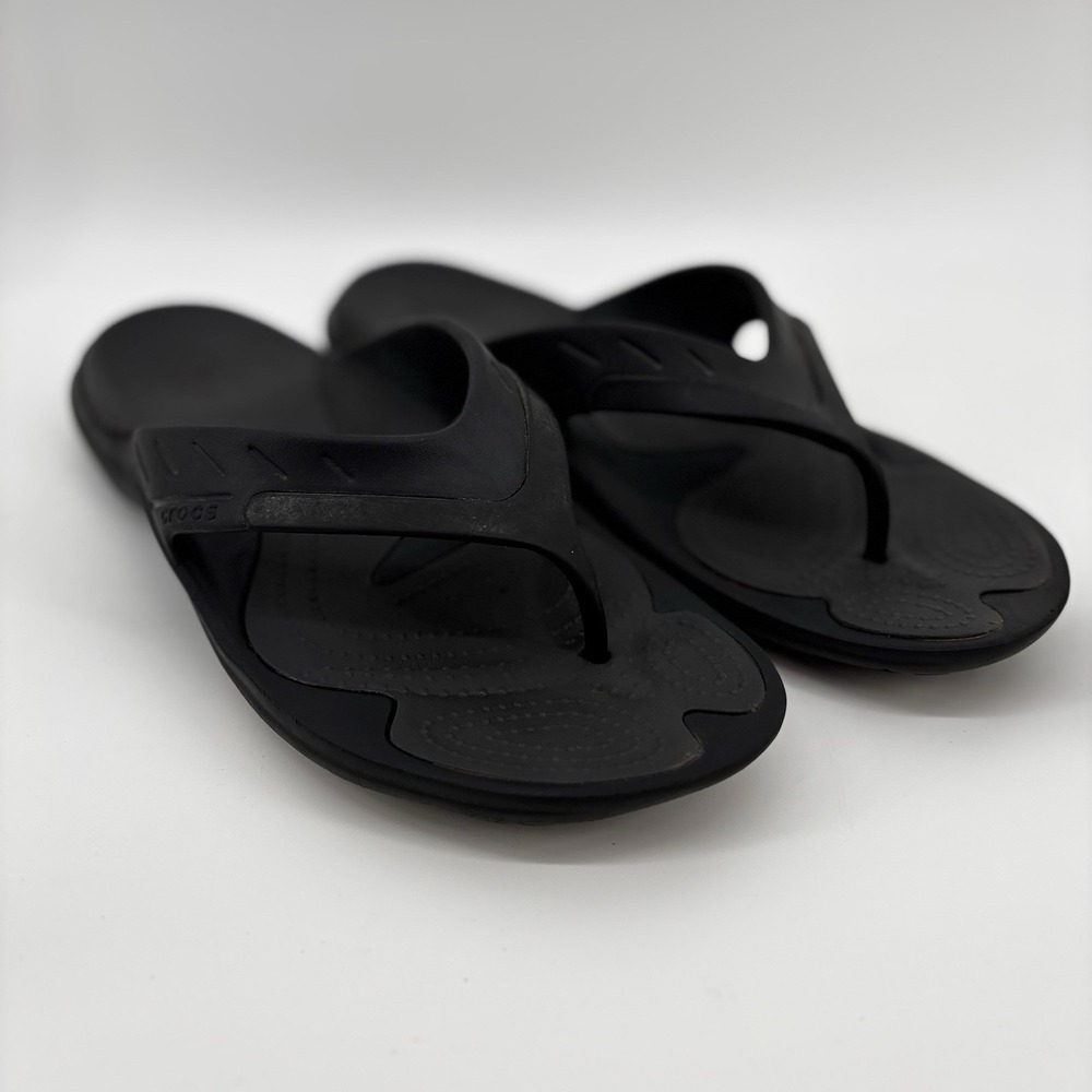 Crocs Unisex Black Iconic Comfort Flip Flops Thong Sandals M10 W12 Casual Beachy